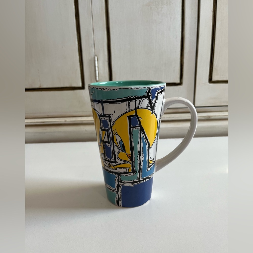 Rare Vintage’97 Looney Tune Warner Bros. Tweety Bird Tall Mug Cup Collectible